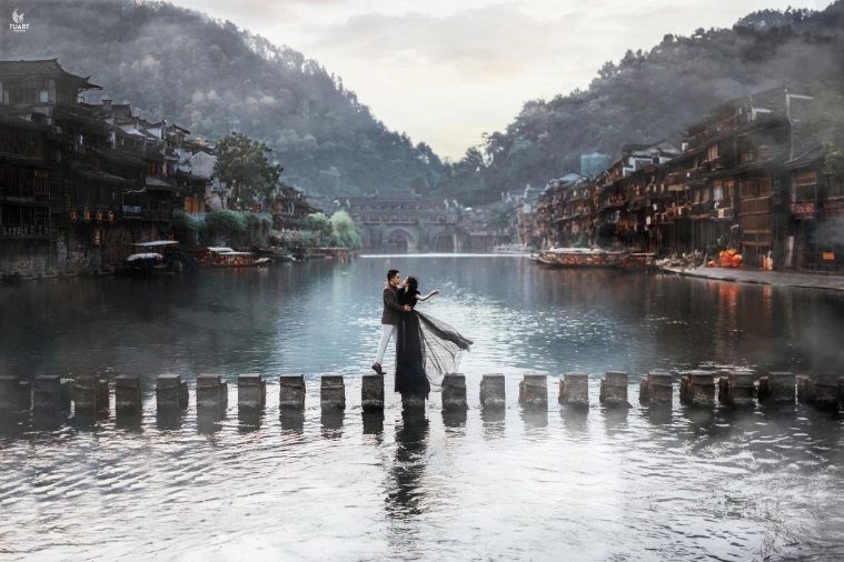 Tour Trương Gia Giới - Phượng Hoàng Cổ Trấn 6N5D Khởi Hành từ Hồ Chí Minh